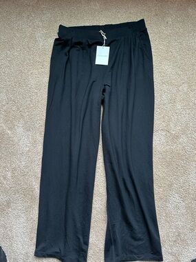Garnet Hill Black Wide-Leg Pull-On Pants